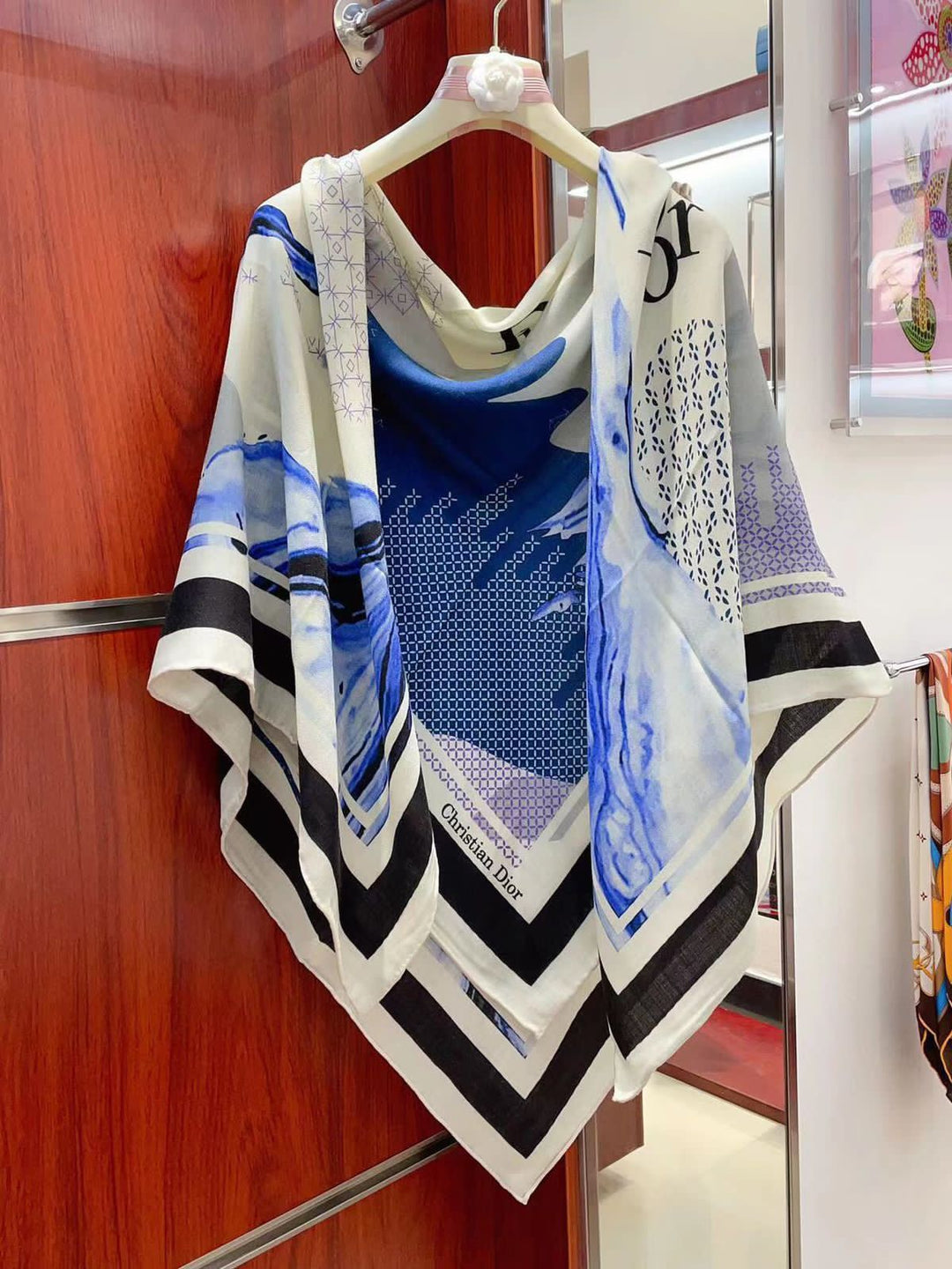 Ladies scarf Lilly Onlines