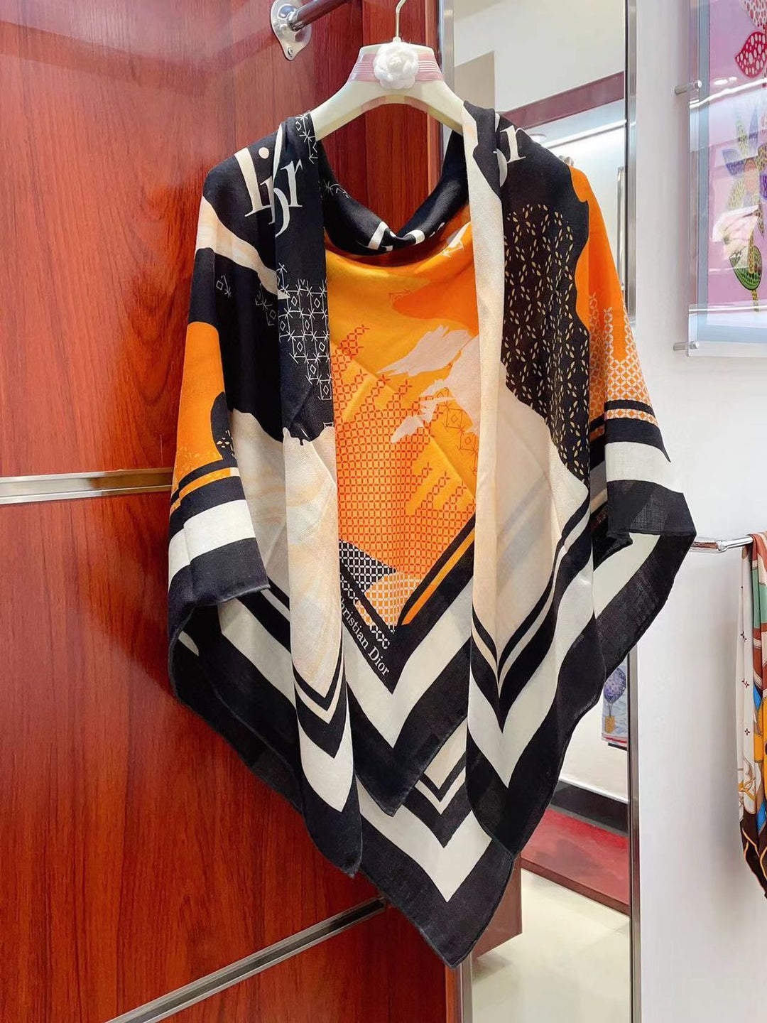 Ladies scarf Lilly Onlines