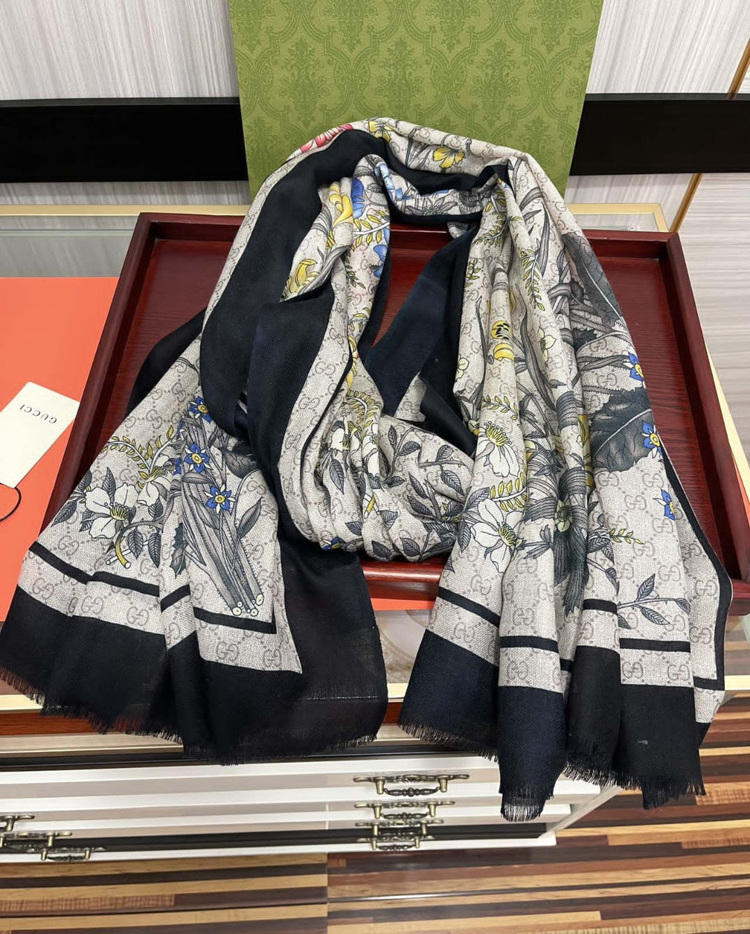 Ladies scarf Lilly Onlines