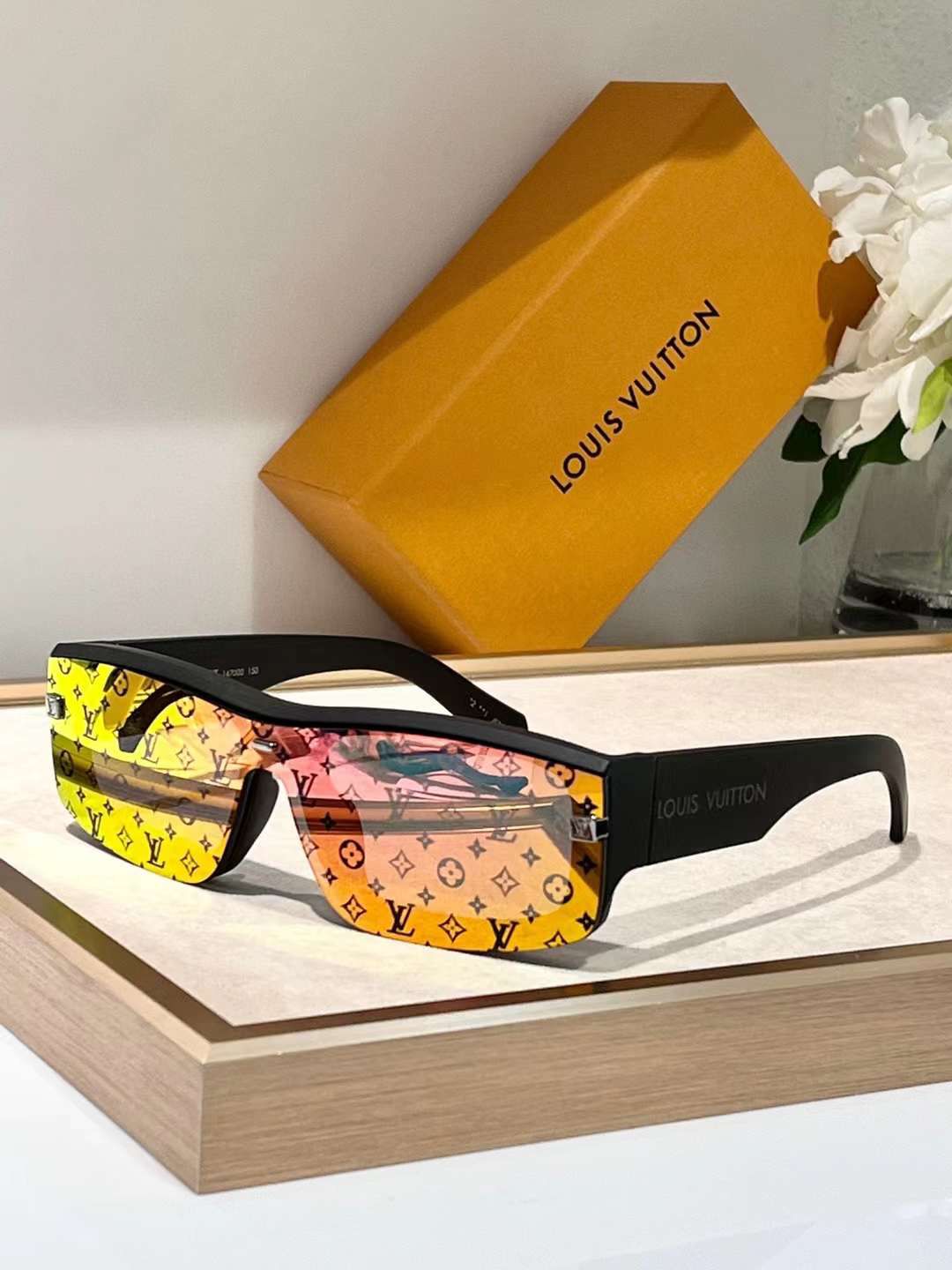 ladies sunglasses Lilly Onlines