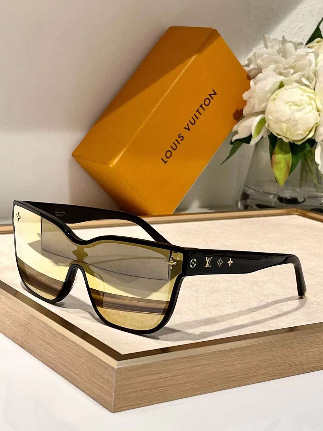 ladies sunglasses Lilly Onlines