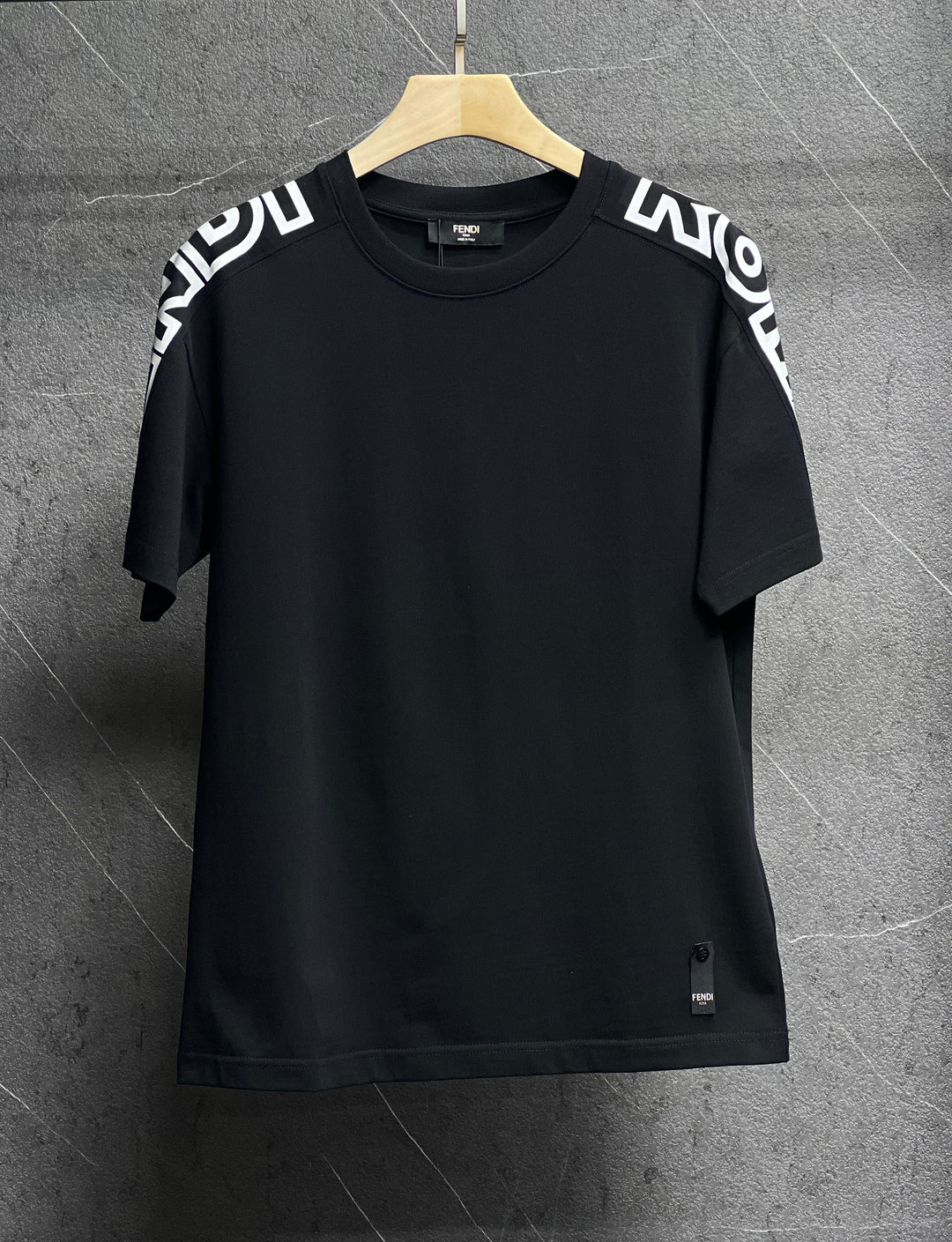 Men T-shirts Lilly Onlines