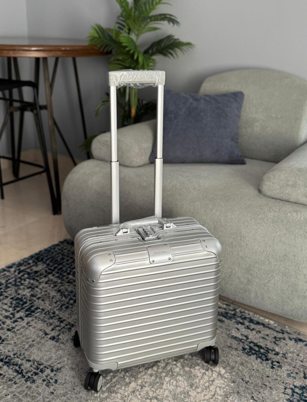Travel bags Lilly Onlines