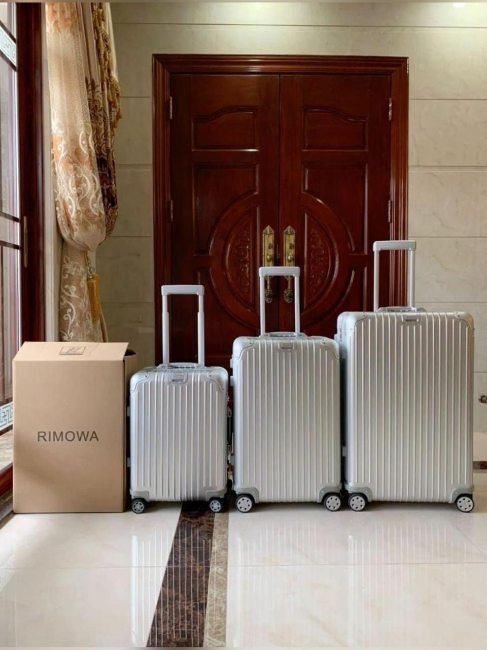 Travel bags Lilly Onlines