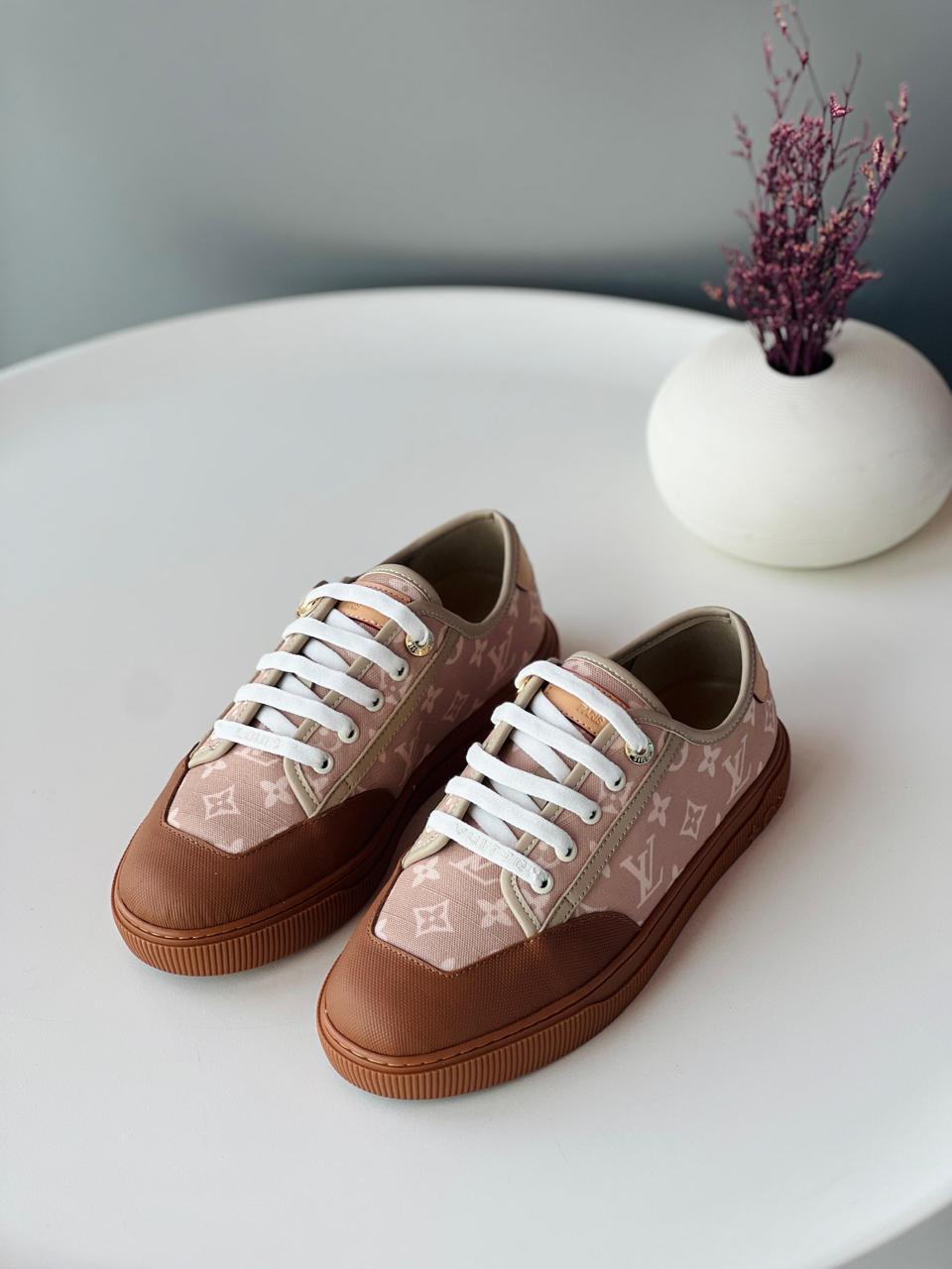 Ladies sneakers Lilly Onlines