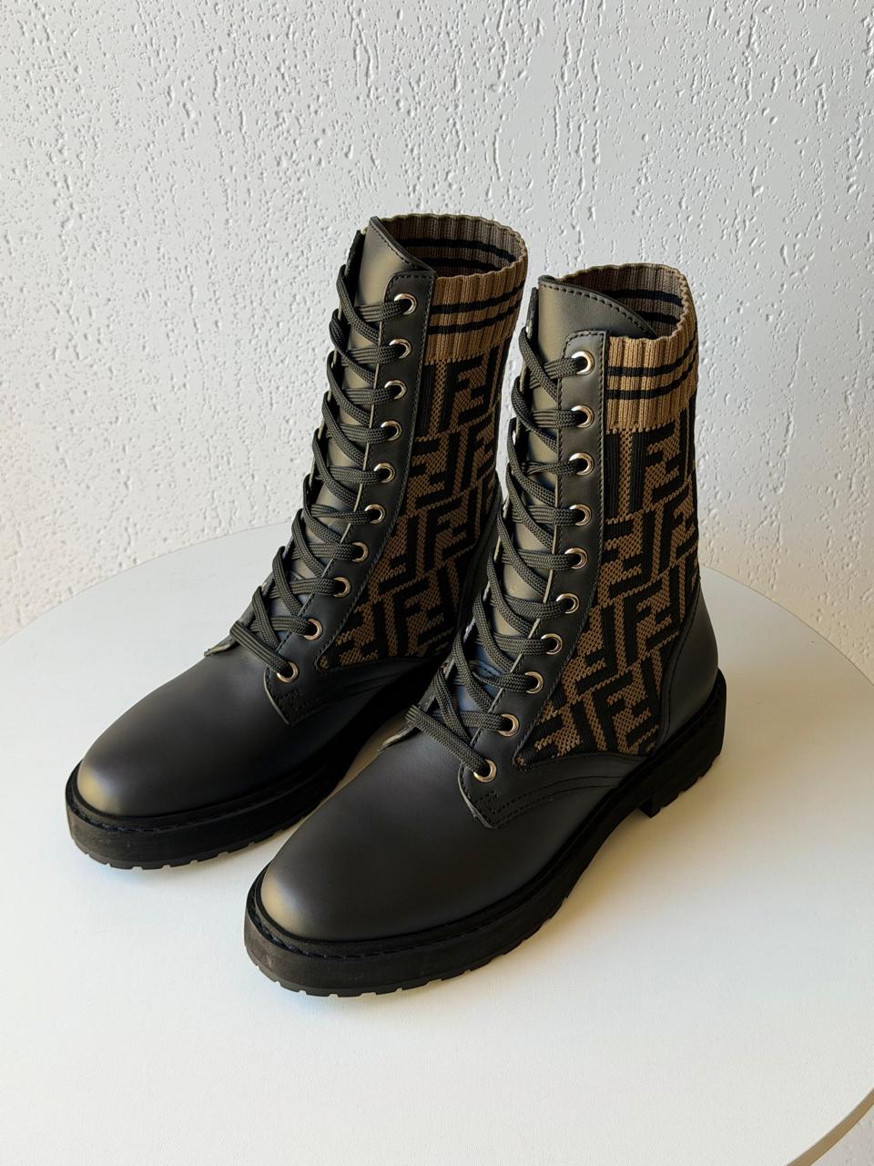 Ladies boots Lilly Onlines