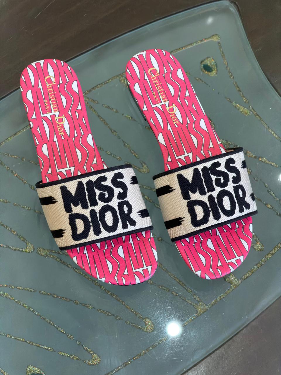 Ladies Flats