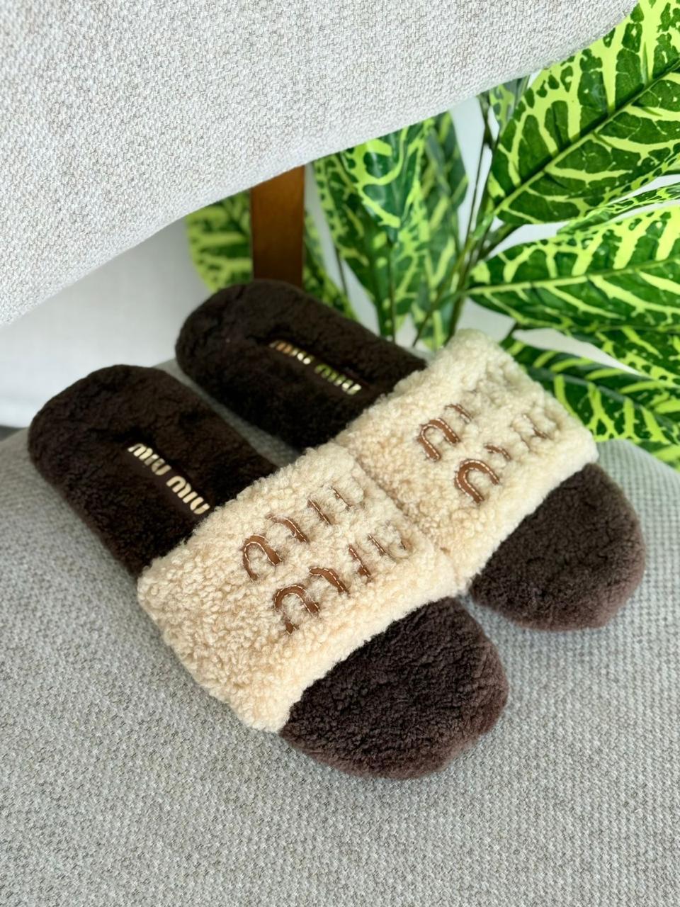 Ladies Flats