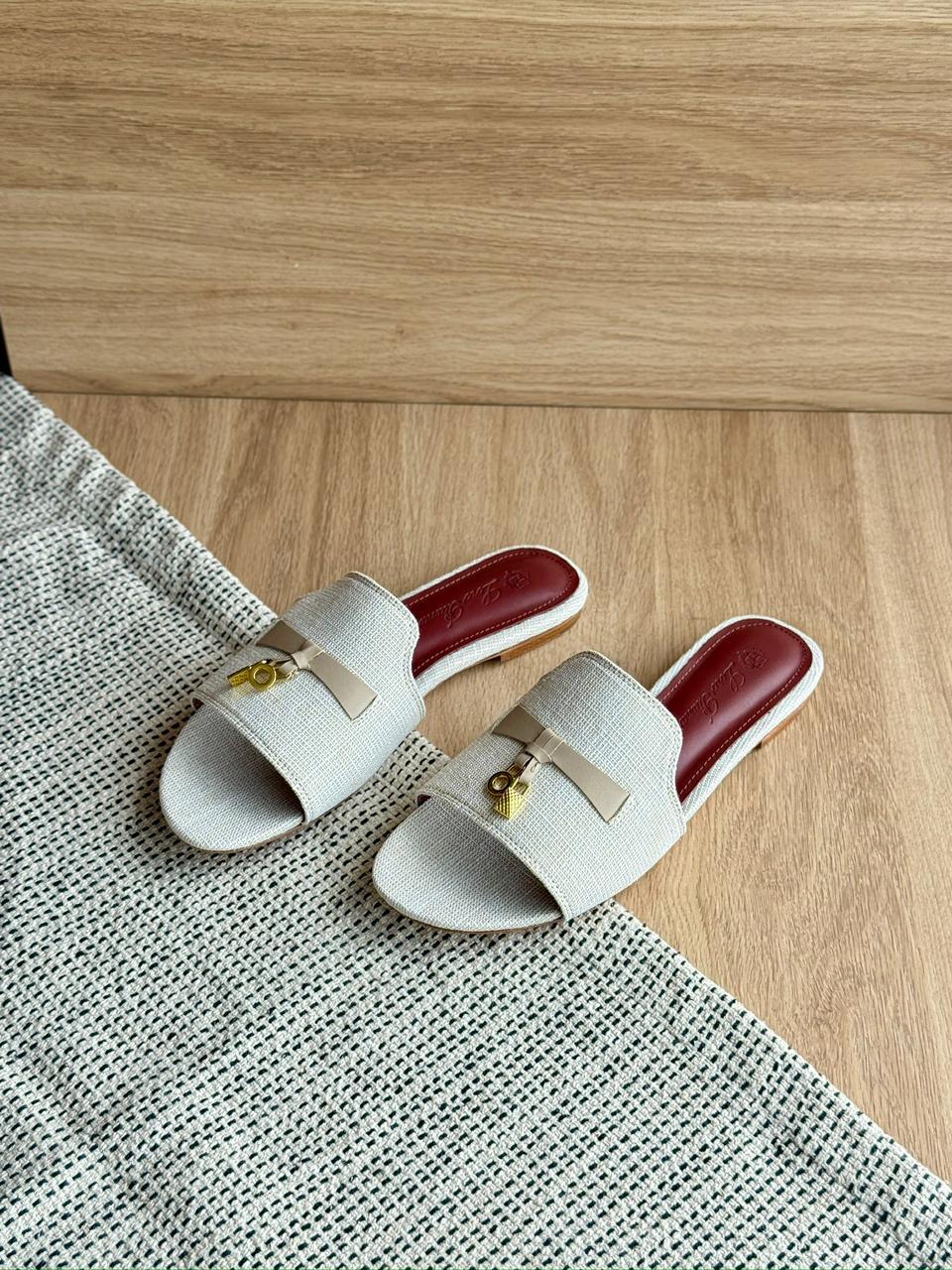 Ladies Flats