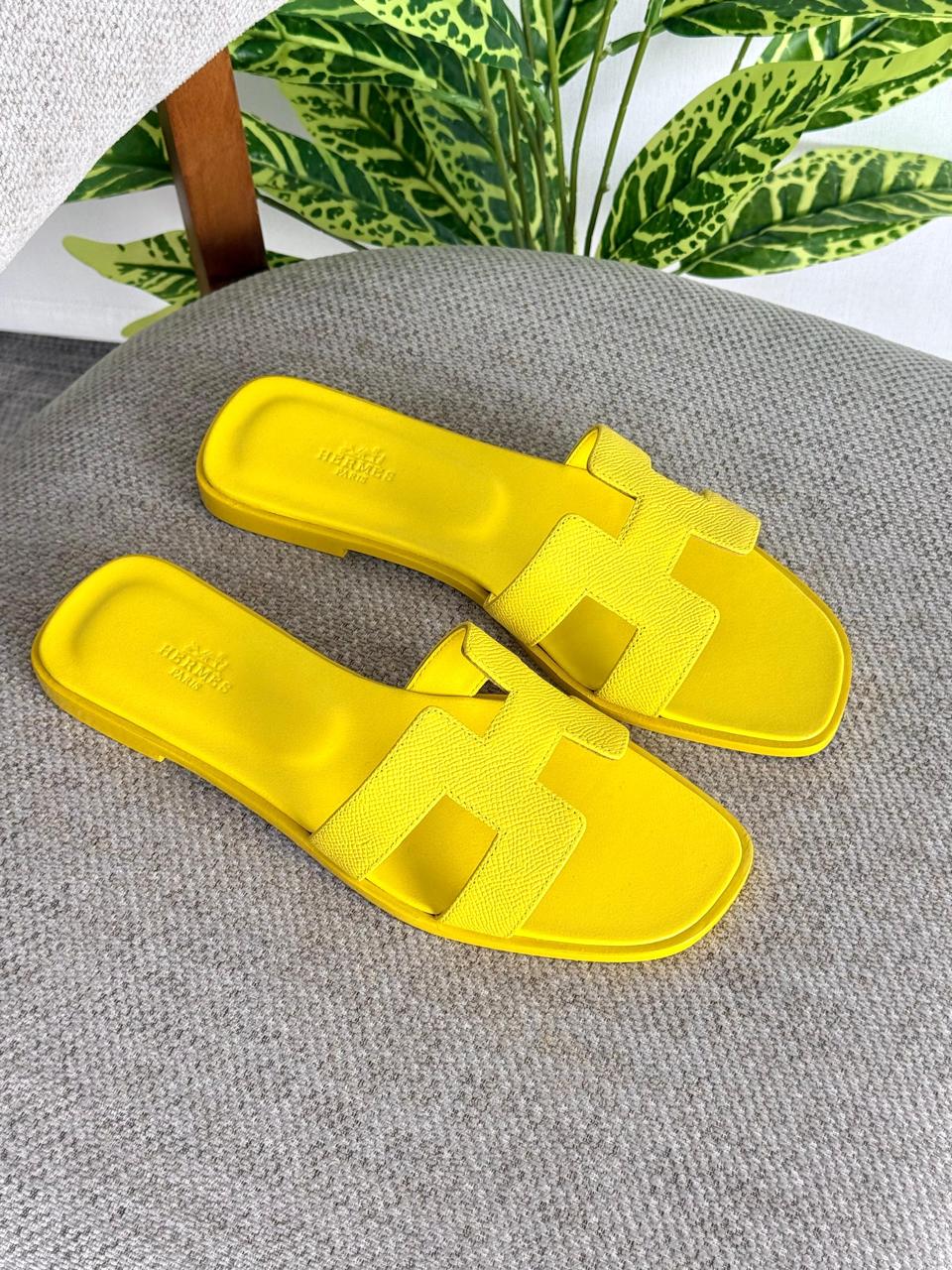 Ladies Flats