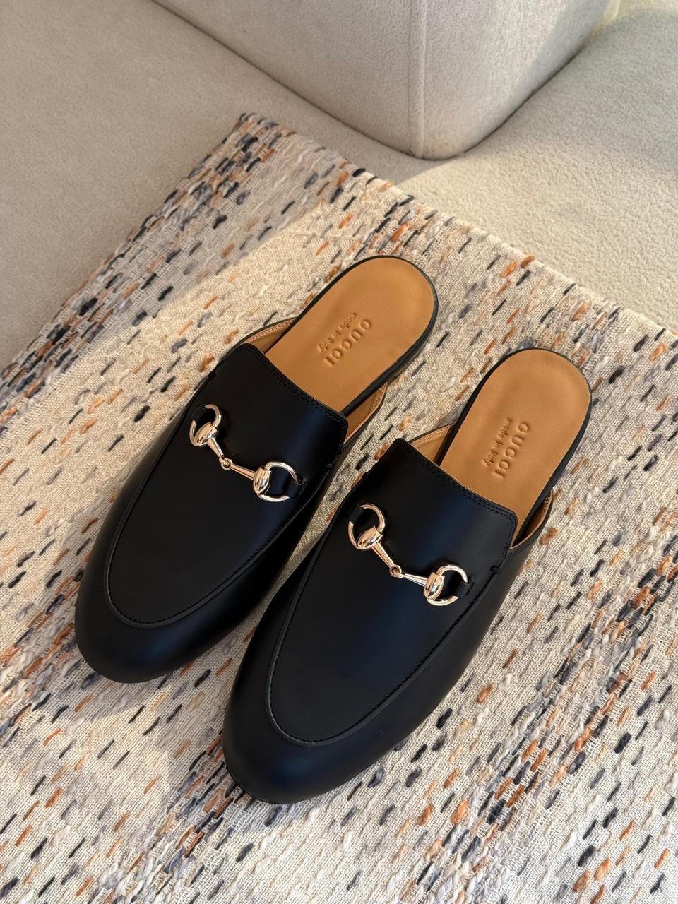 Ladies Flats
