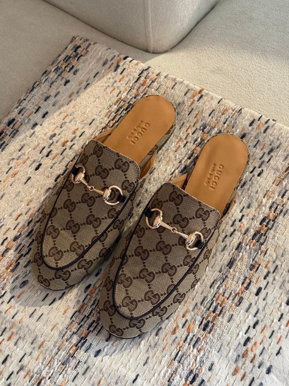Ladies Flats