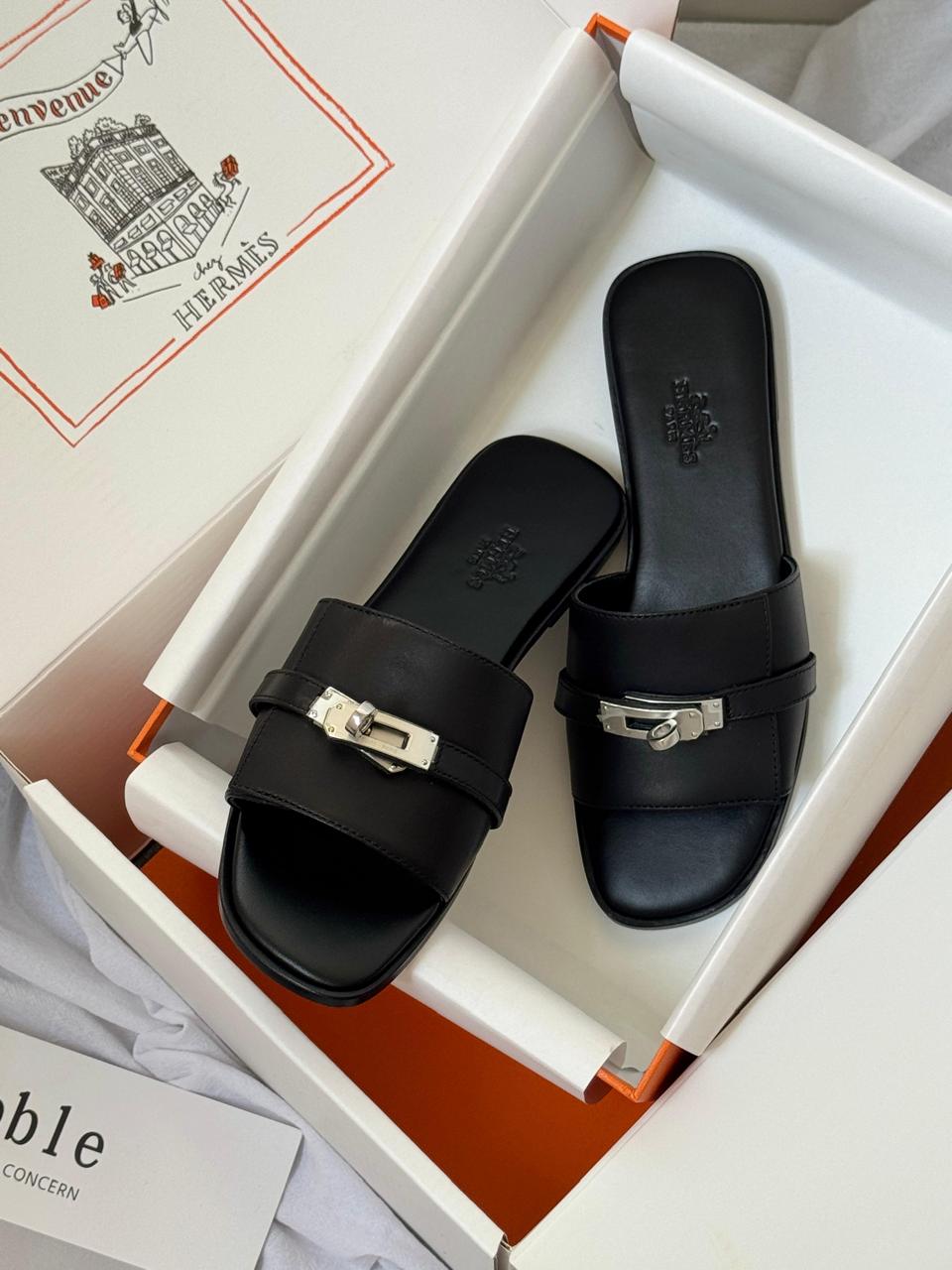 Ladies Flats