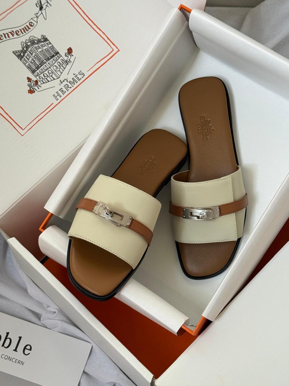 Ladies Flats