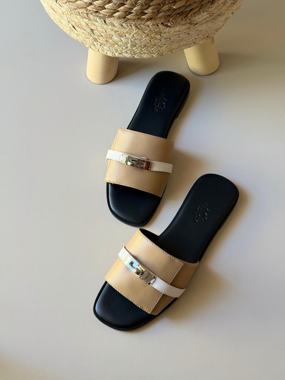 Ladies Flats