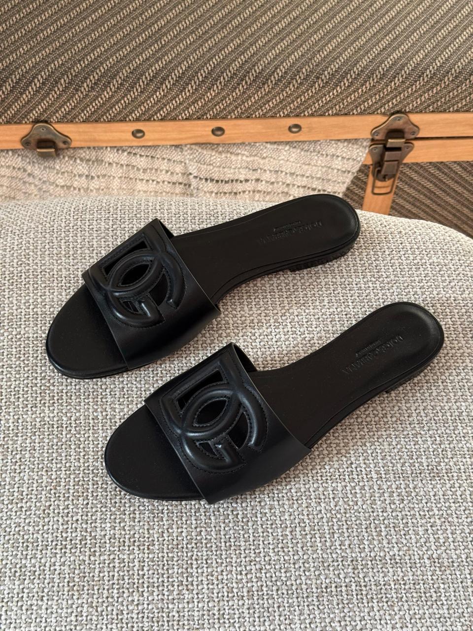 Ladies Flats