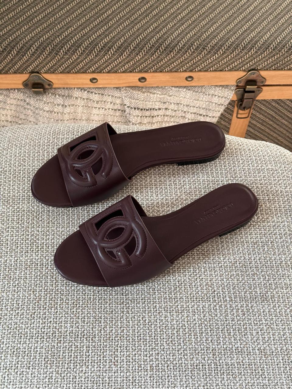 Ladies Flats