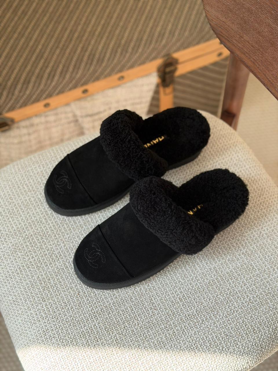 Ladies Flats