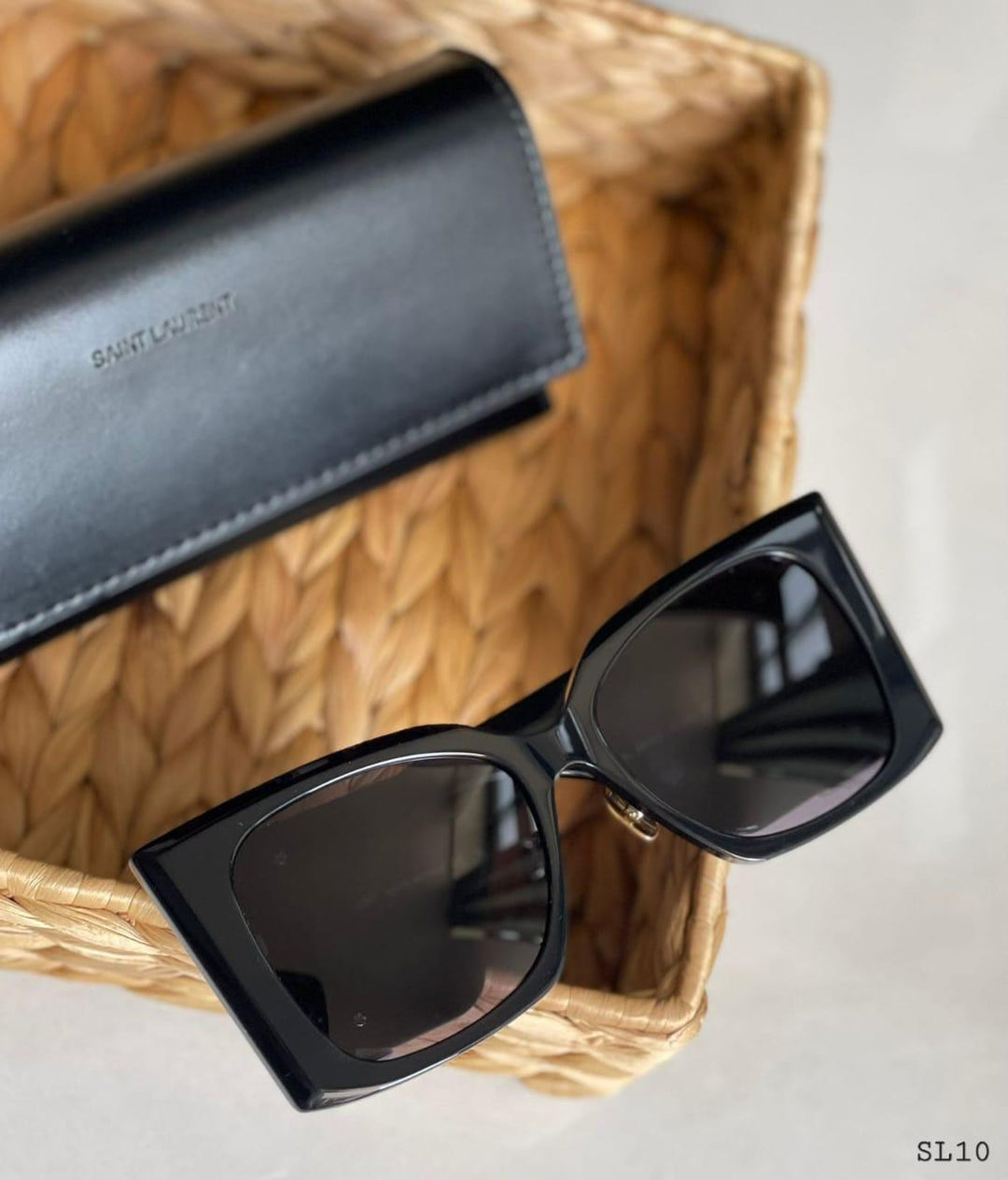 Ladies sunglasses