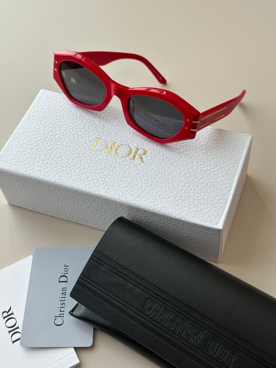 Ladies sunglasses
