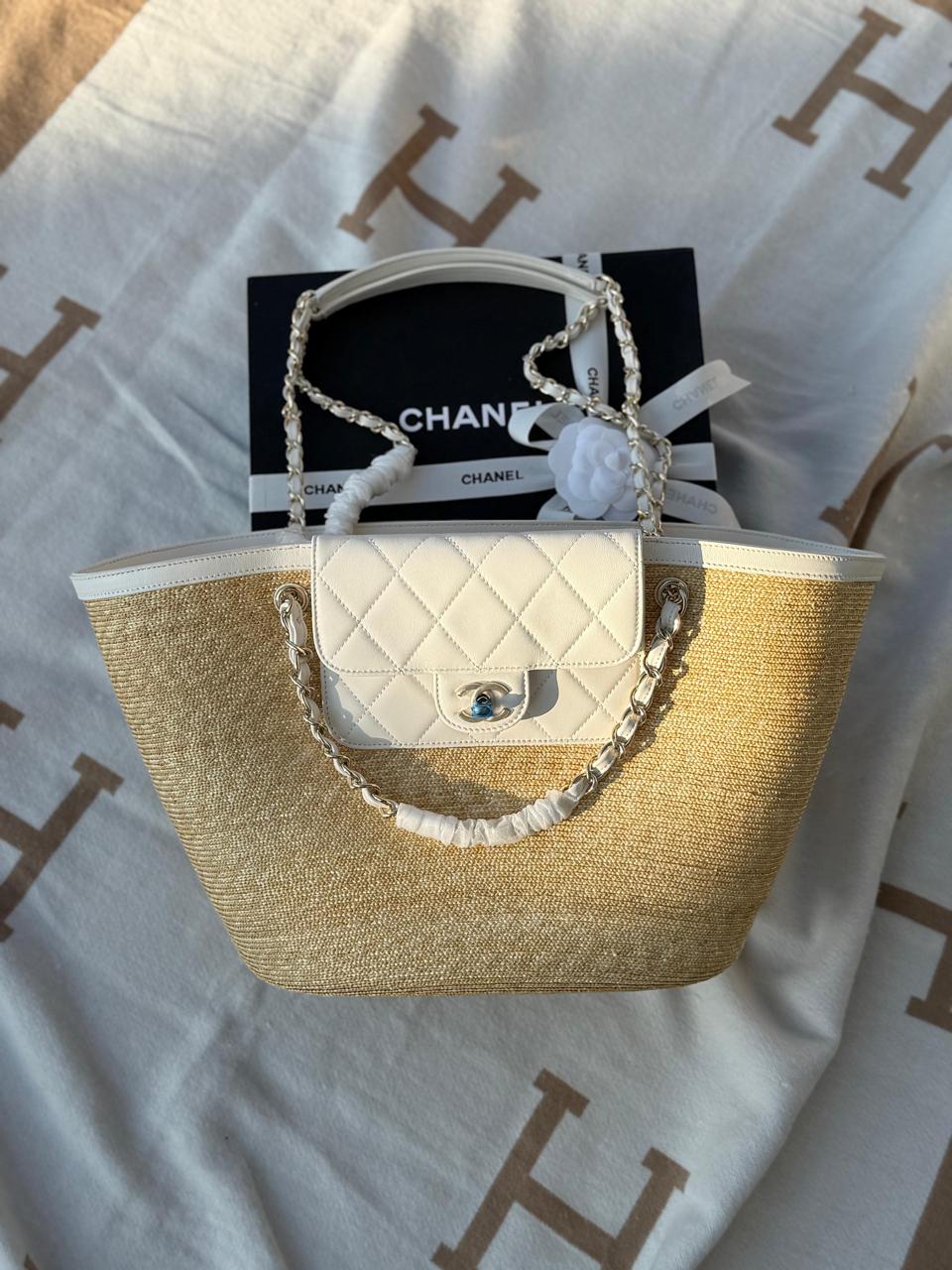 Ladies Chanel bags Lilly Onlines