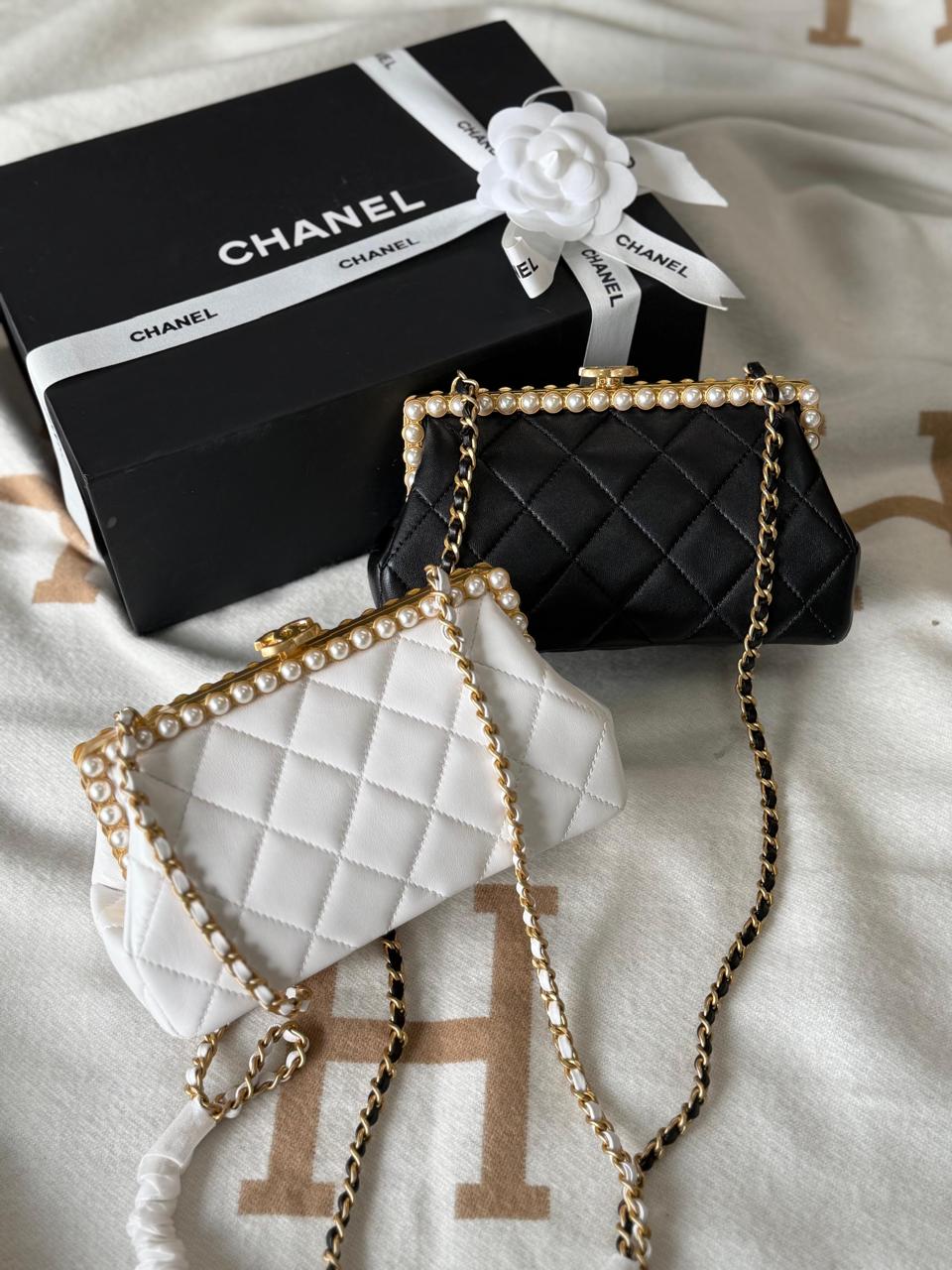 Ladies Chanel bags Lilly Onlines