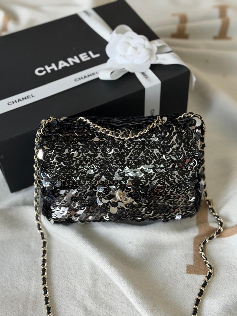 Ladies Chanel bags Lilly Onlines