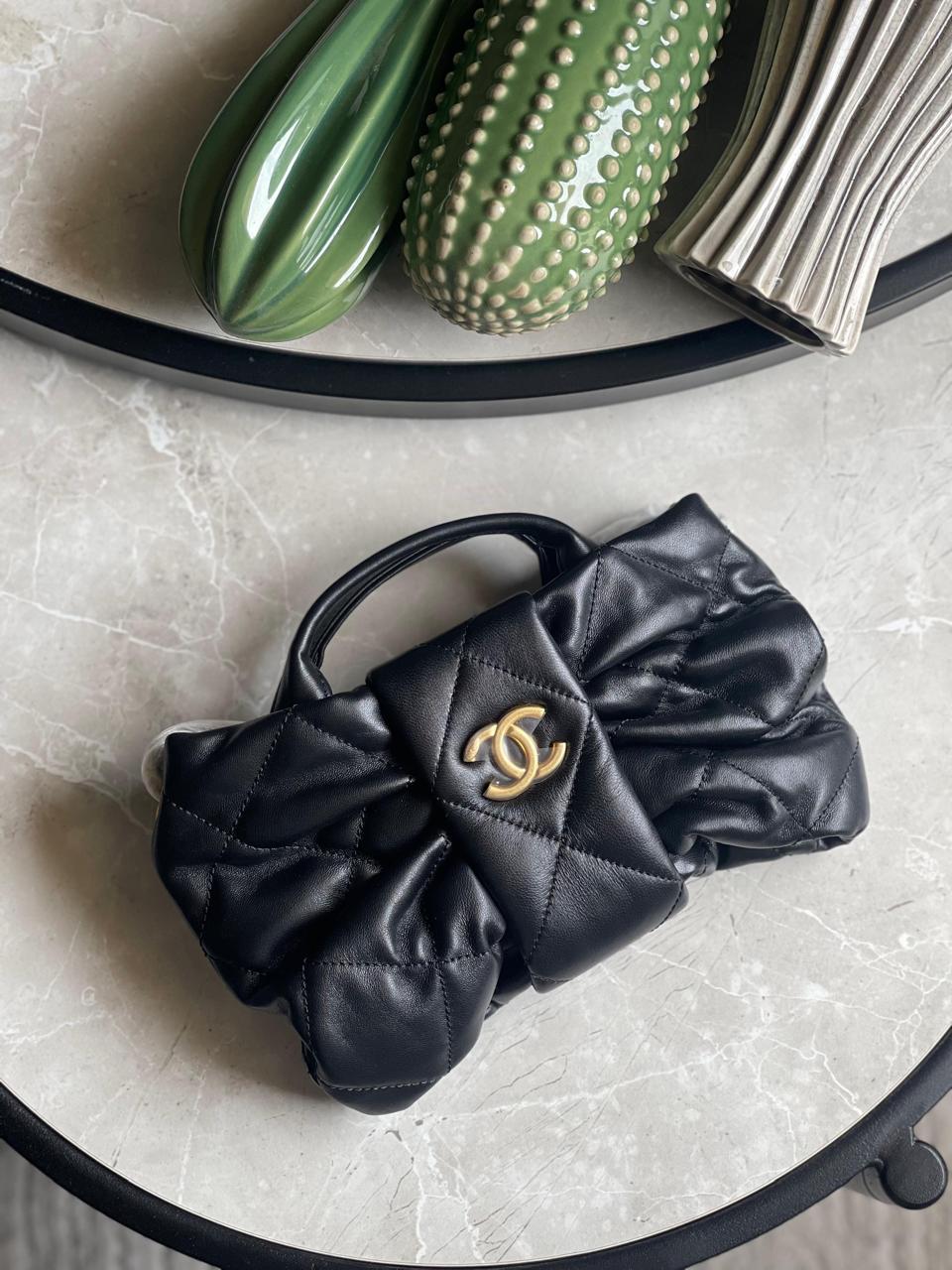 Ladies Chanel bags Lilly Onlines