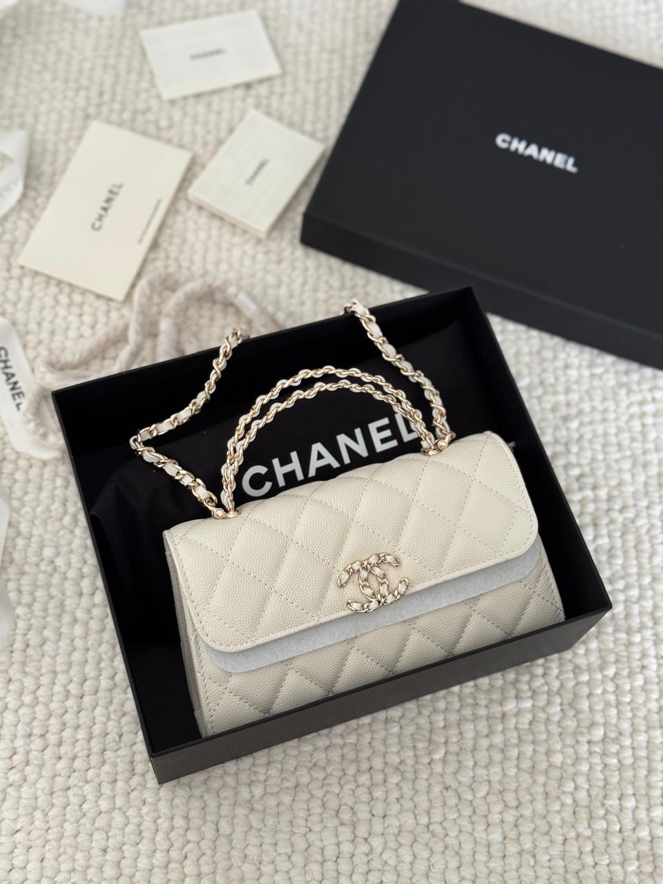 Ladies Chanel bags Lilly Onlines