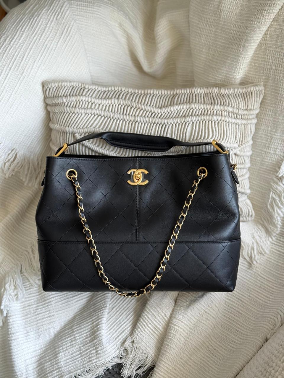 Ladies Chanel bags Lilly Onlines
