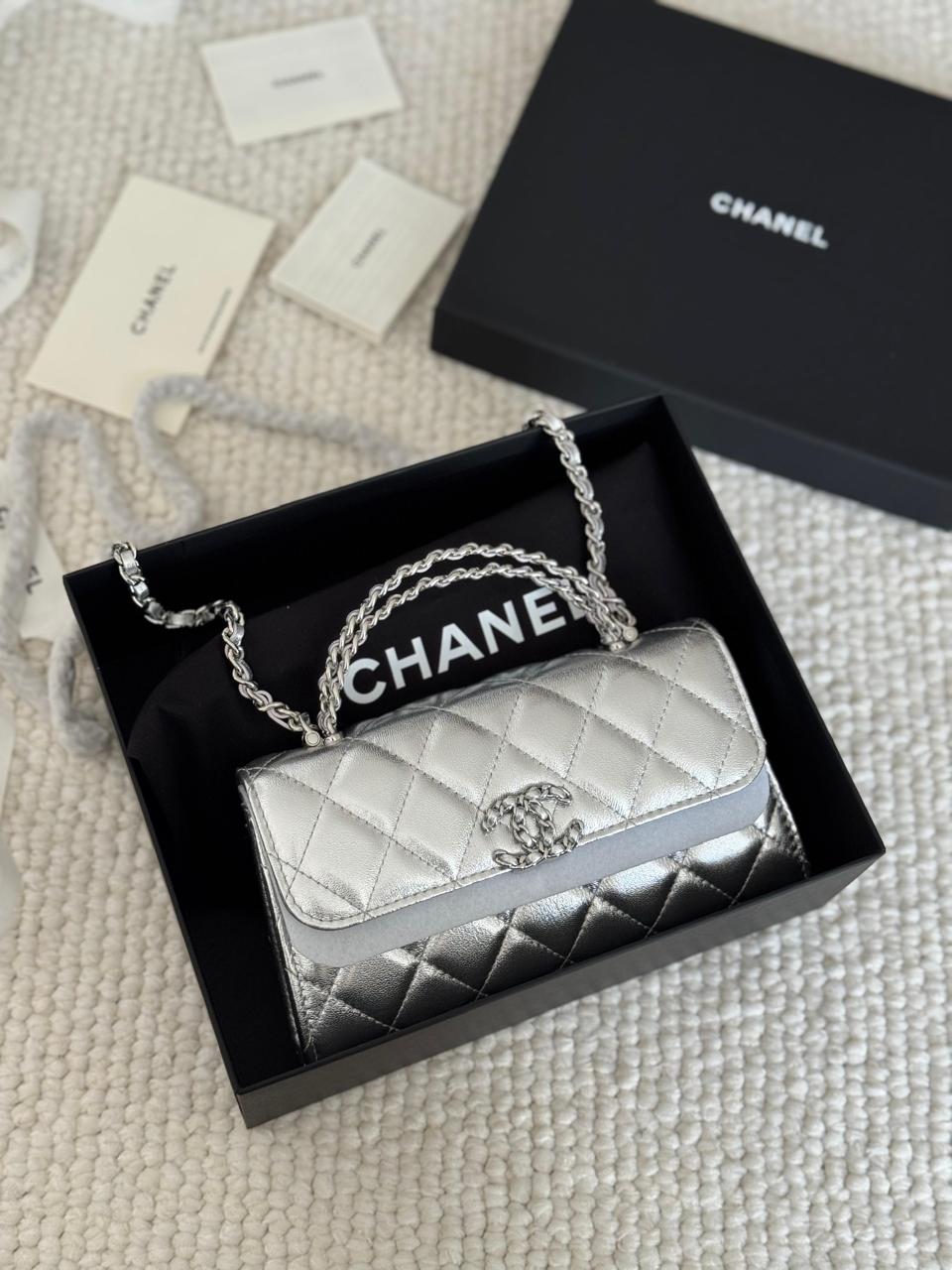 Ladies Chanel bags Lilly Onlines