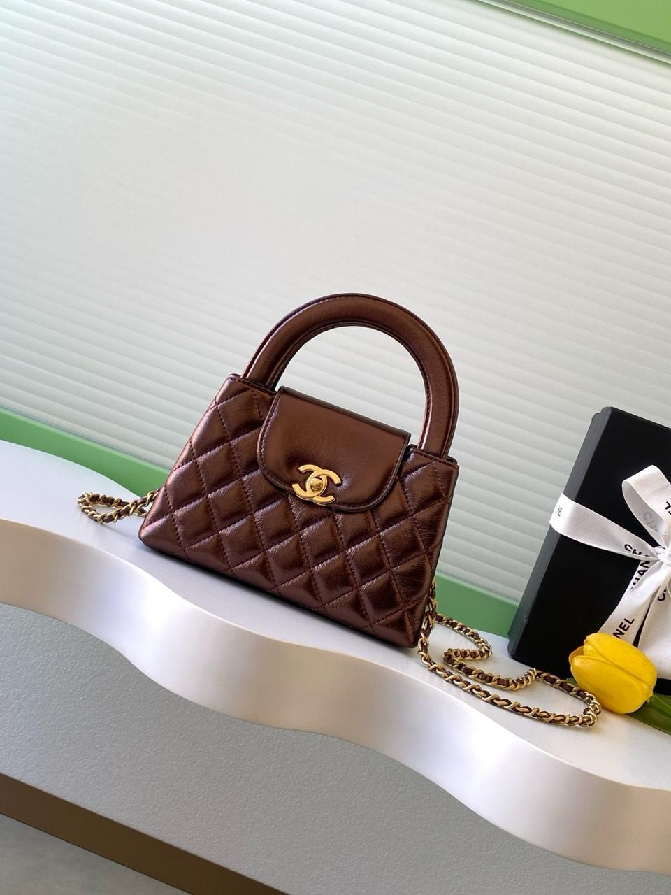 Ladies Chanel bags Lilly Onlines