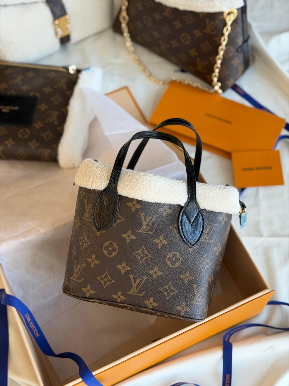 Lv bags Lilly Onlines