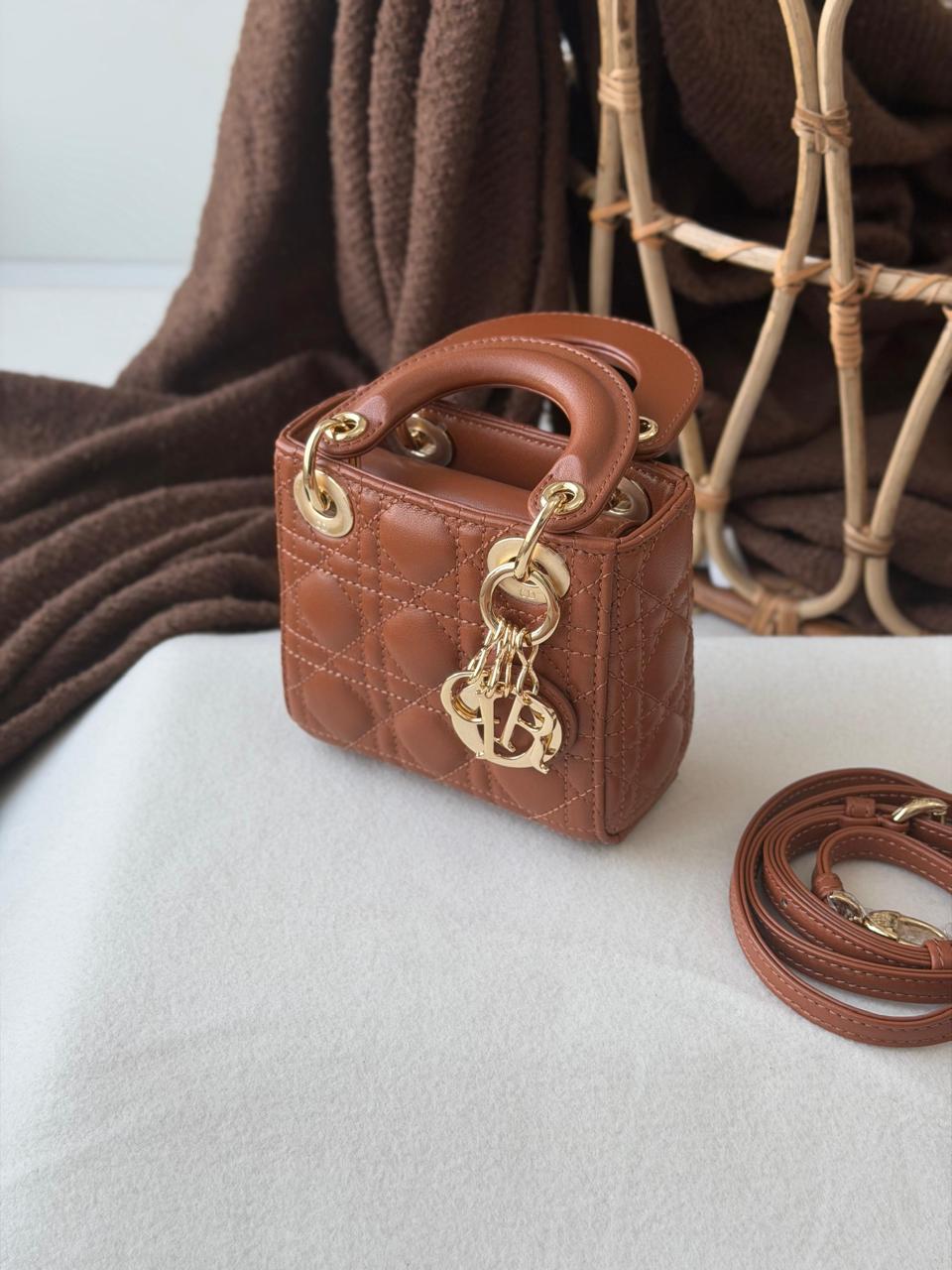 Ladies Dior bags Lilly Onlines