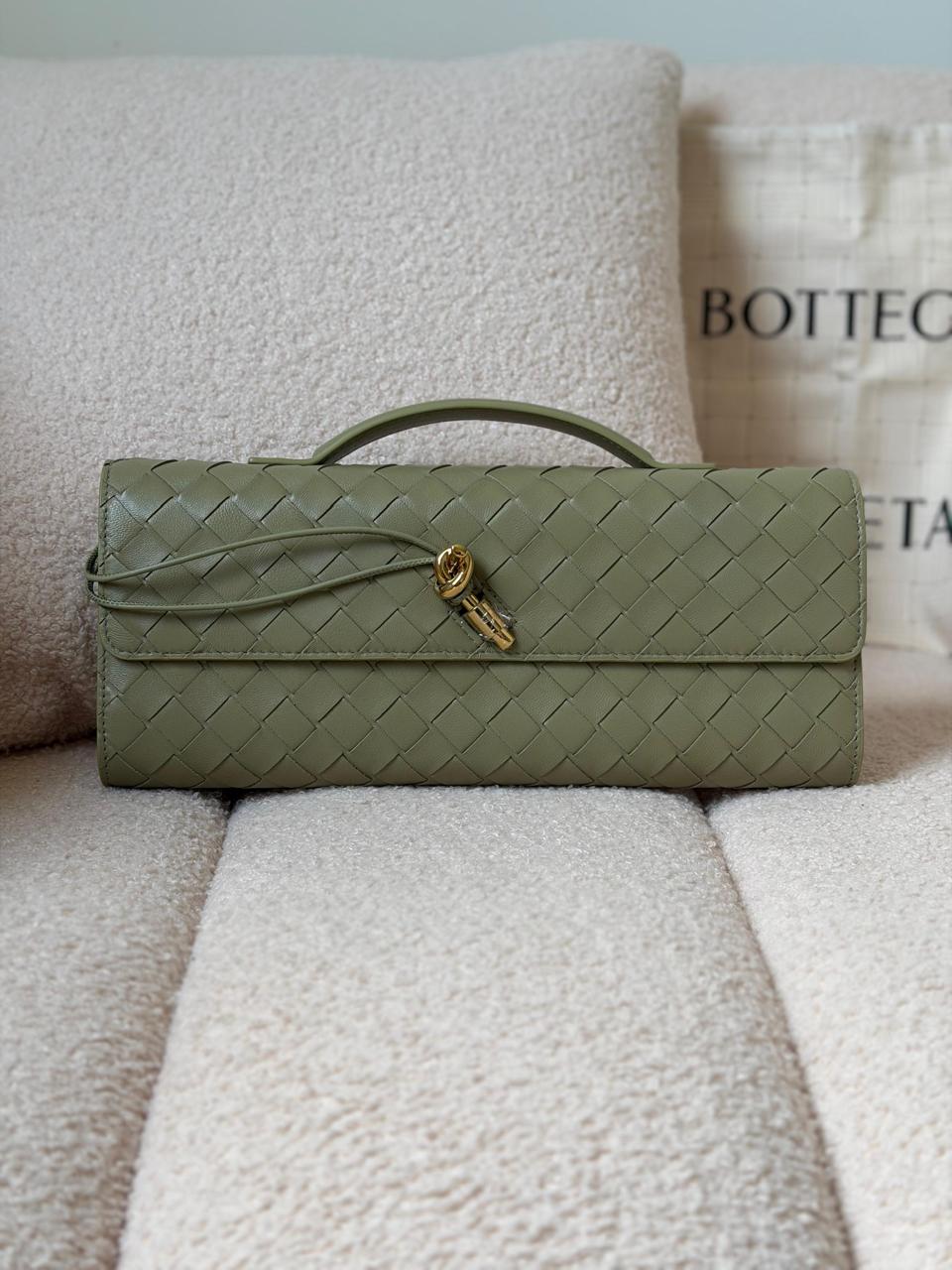 Ladies Bottega bags Lilly Onlines