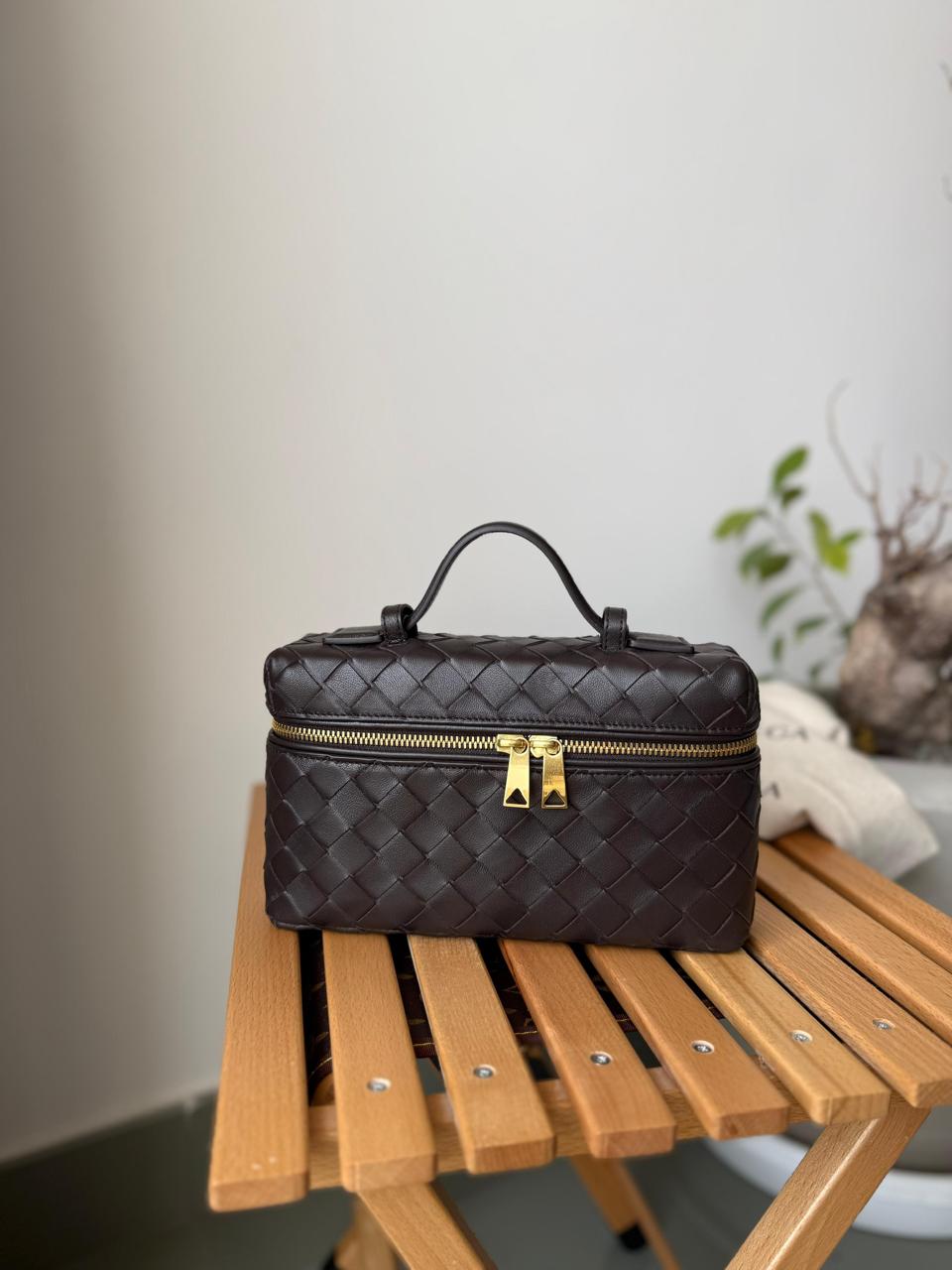 Ladies Bottega bags Lilly Onlines