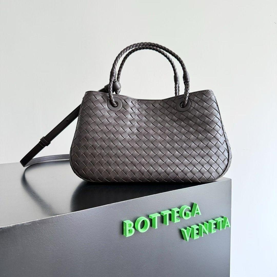 Ladies Bottega bags Lilly Onlines
