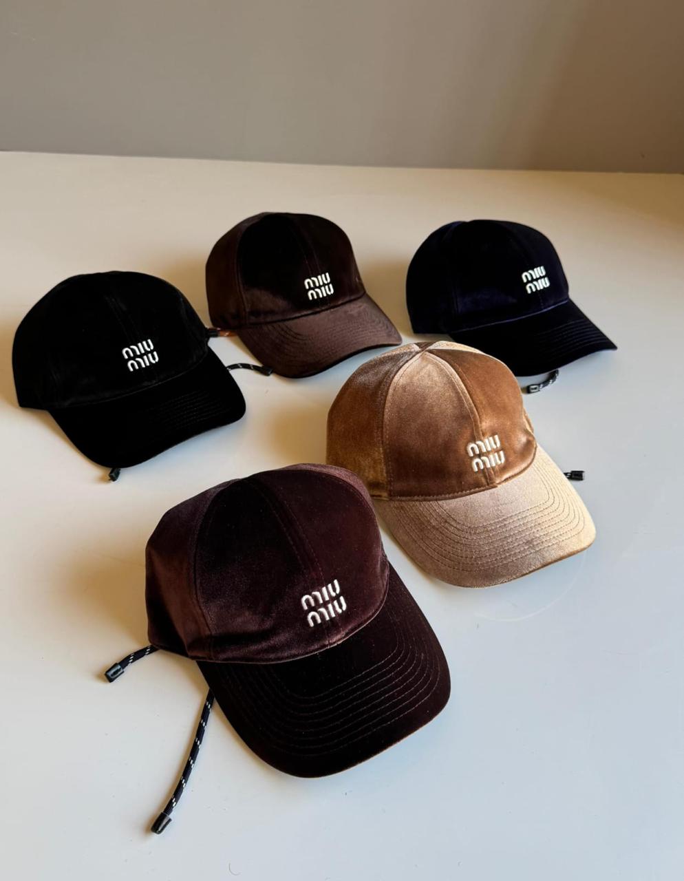Ladies hats & caps Lilly Onlines
