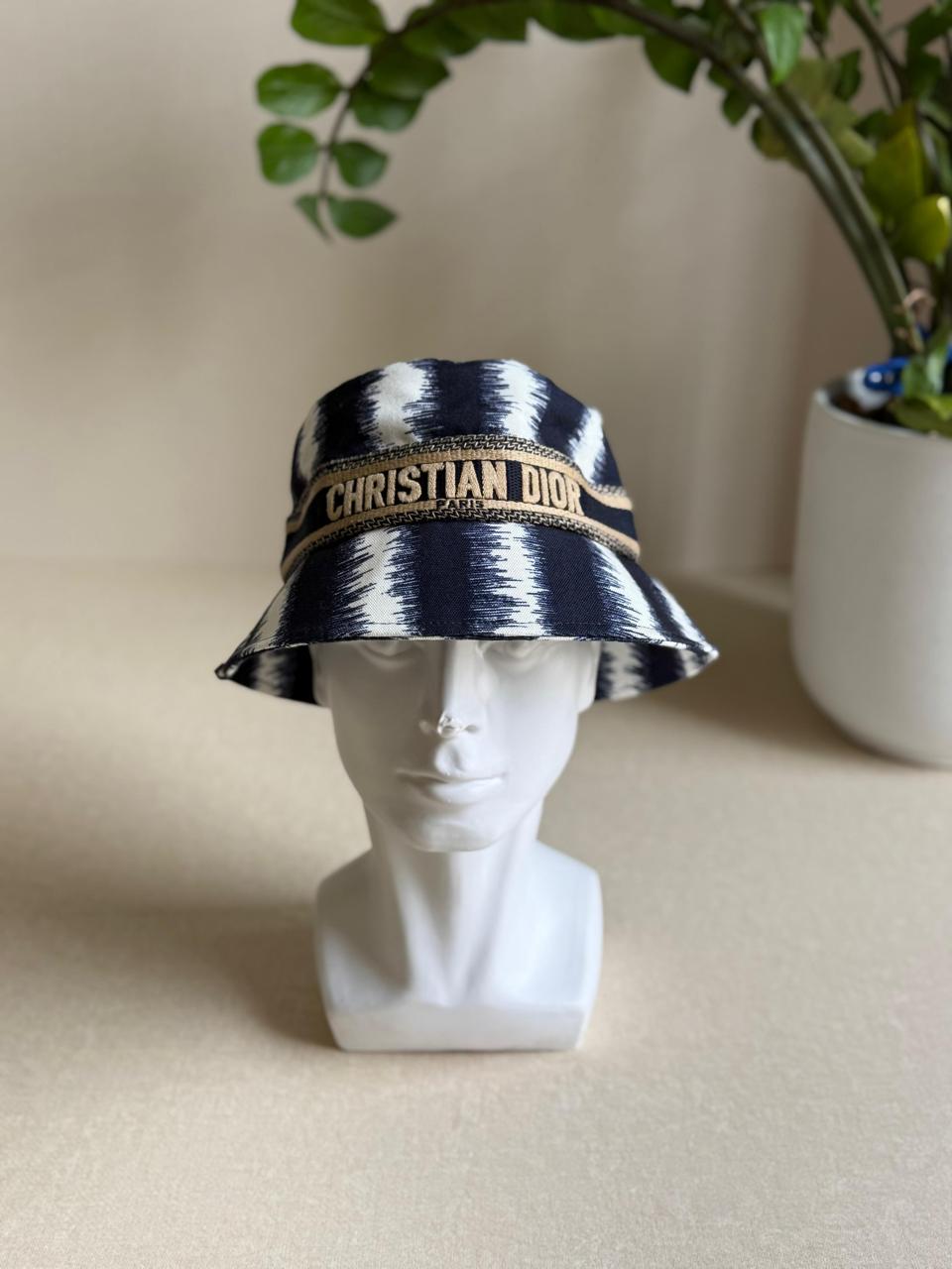 Ladies hats & caps Lilly Onlines