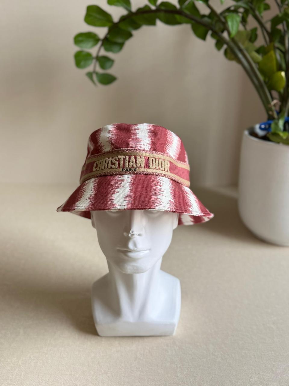 Ladies hats & caps Lilly Onlines