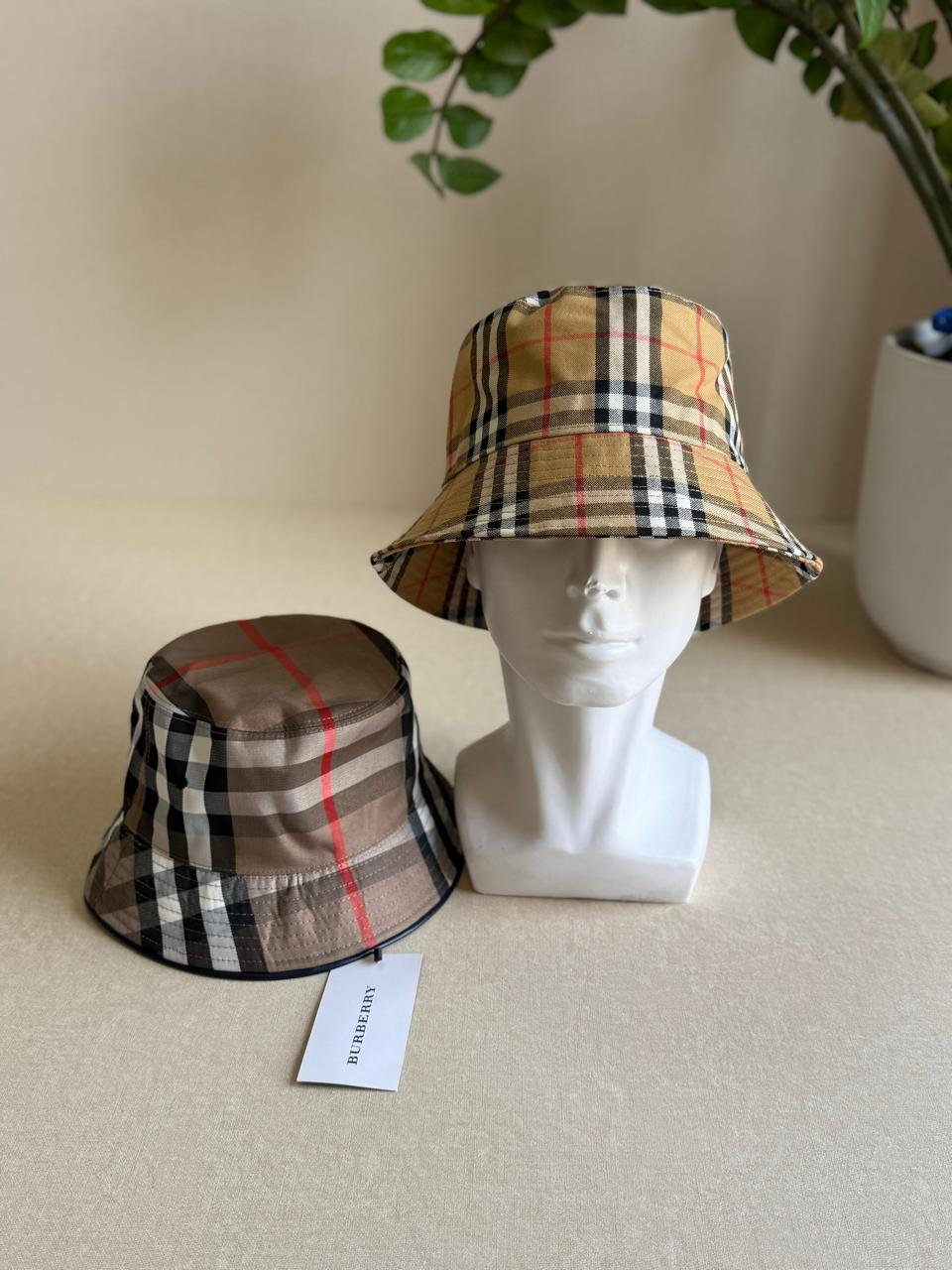 Ladies hats & caps Lilly Onlines