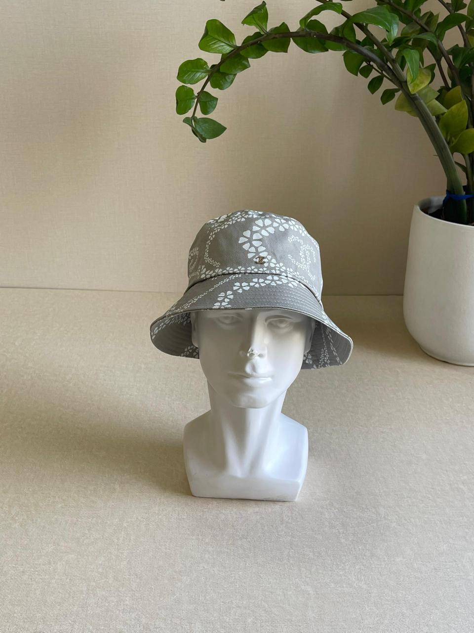 Ladies hats & caps Lilly Onlines
