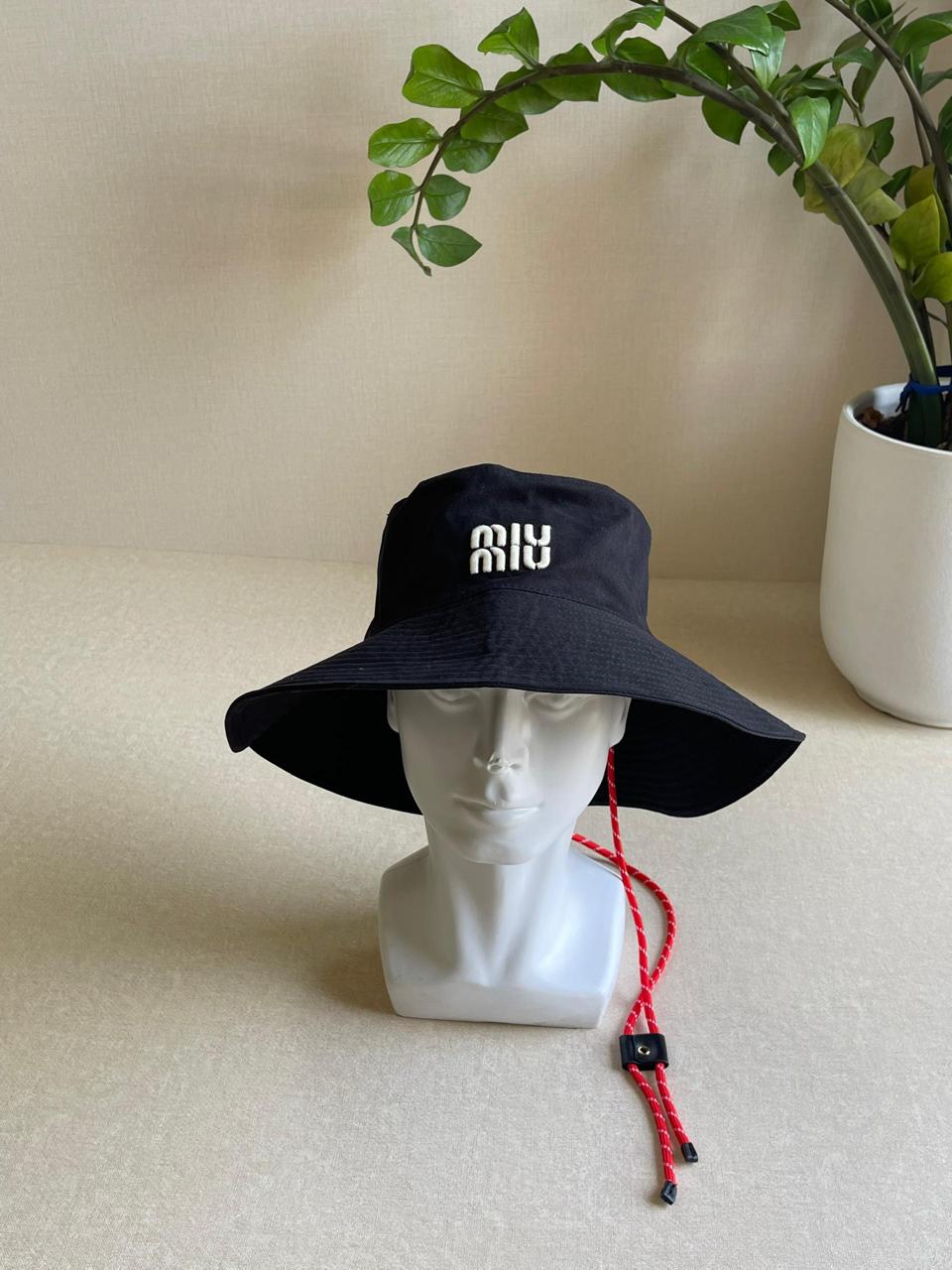 Ladies hats & caps Lilly Onlines