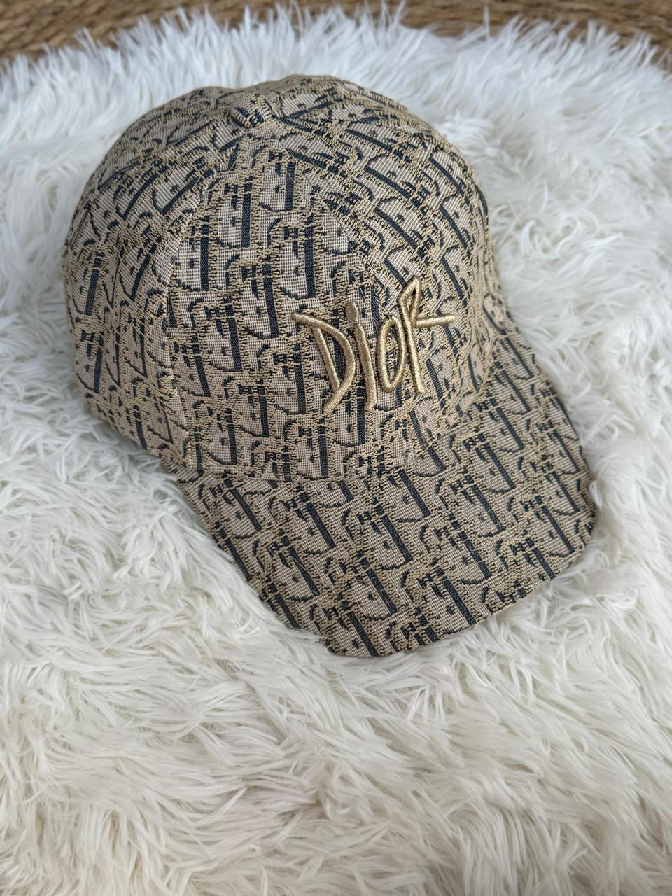 Ladies hats & caps Lilly Onlines