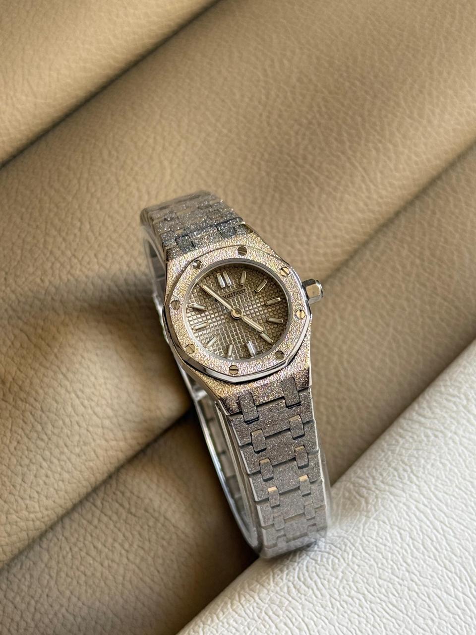Ladies watches Lilly Onlines
