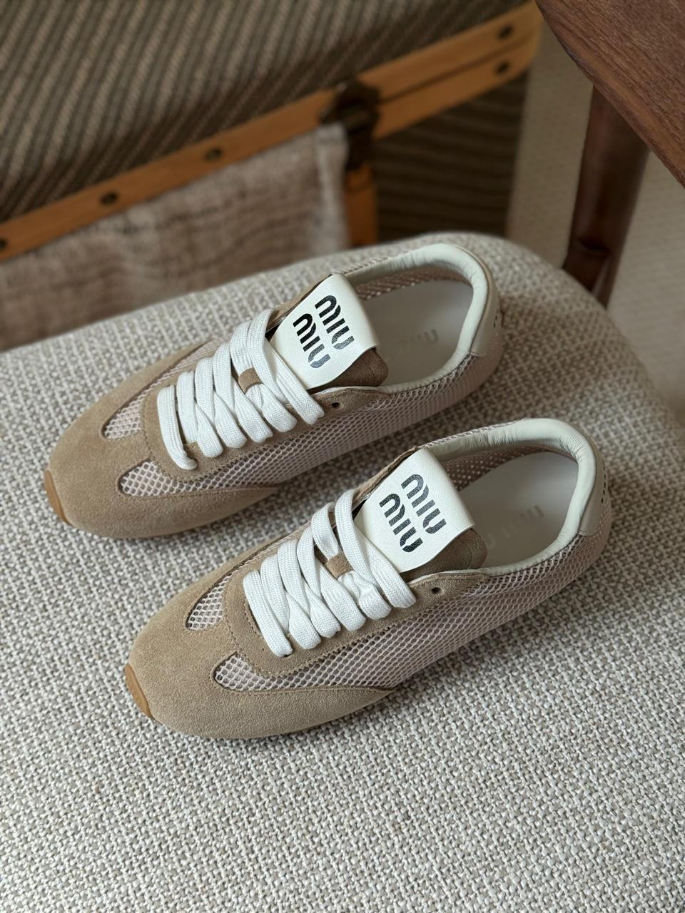 Ladies sneakers Lilly Onlines