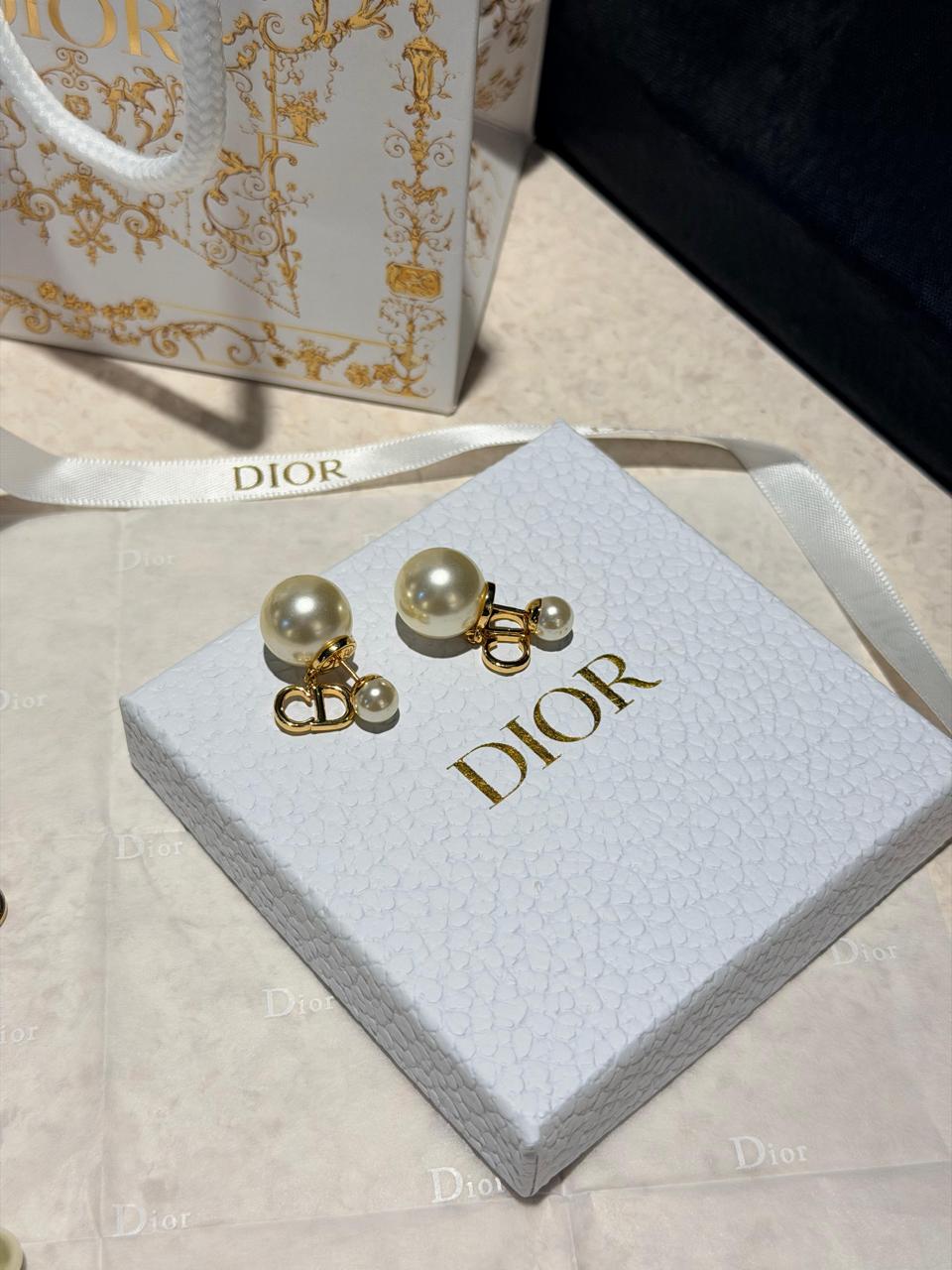 Ladies rings & earrings Lilly Onlines
