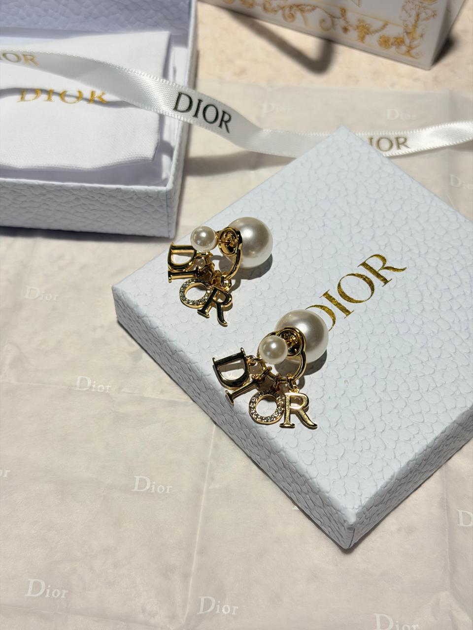 Ladies rings & earrings Lilly Onlines