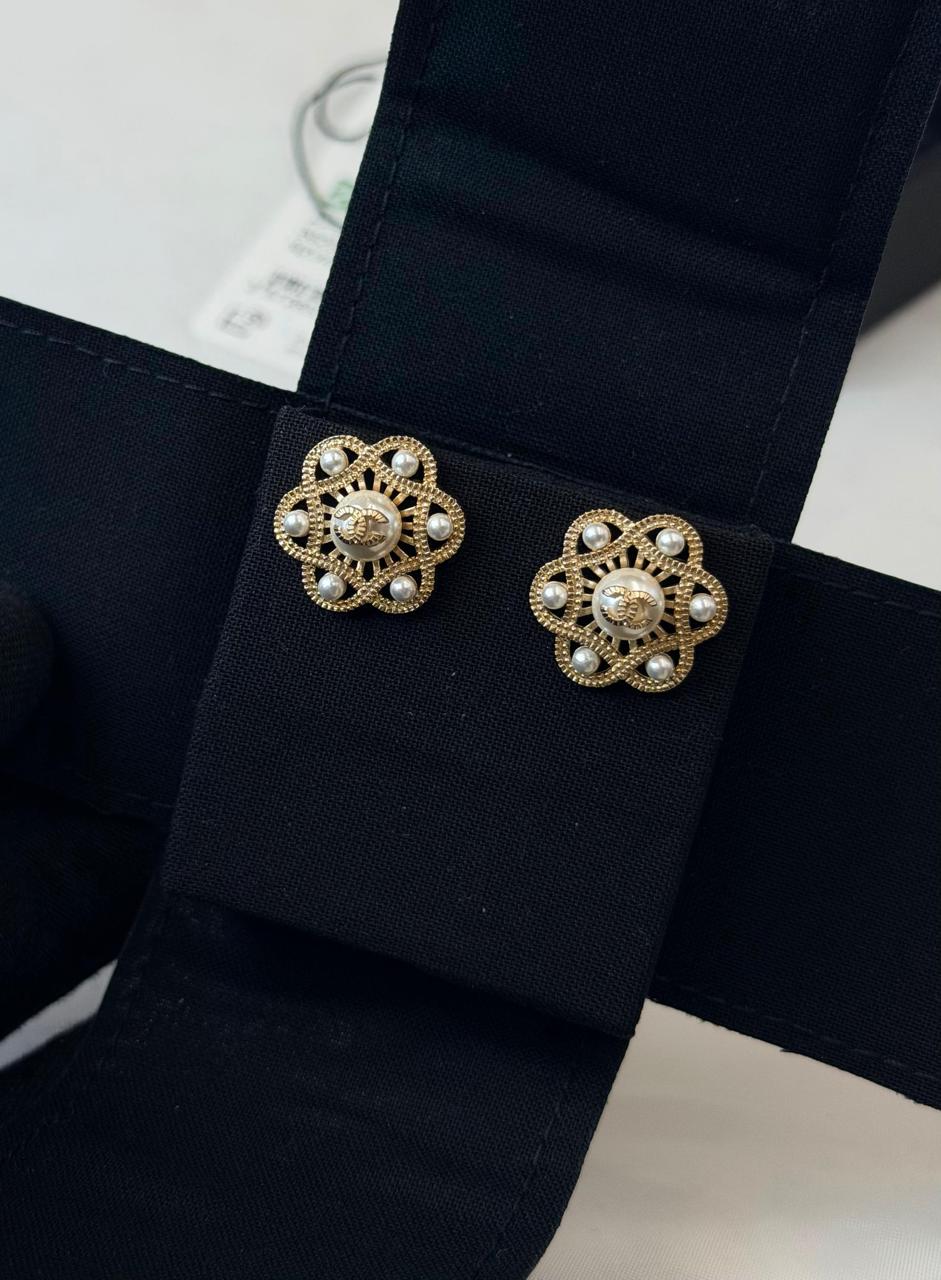 Ladies rings & earrings Lilly Onlines