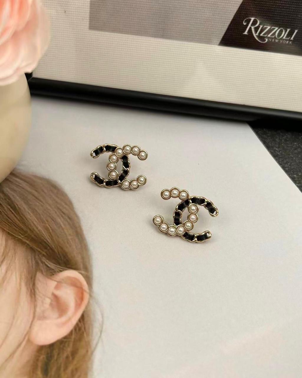 Ladies rings & earrings Lilly Onlines